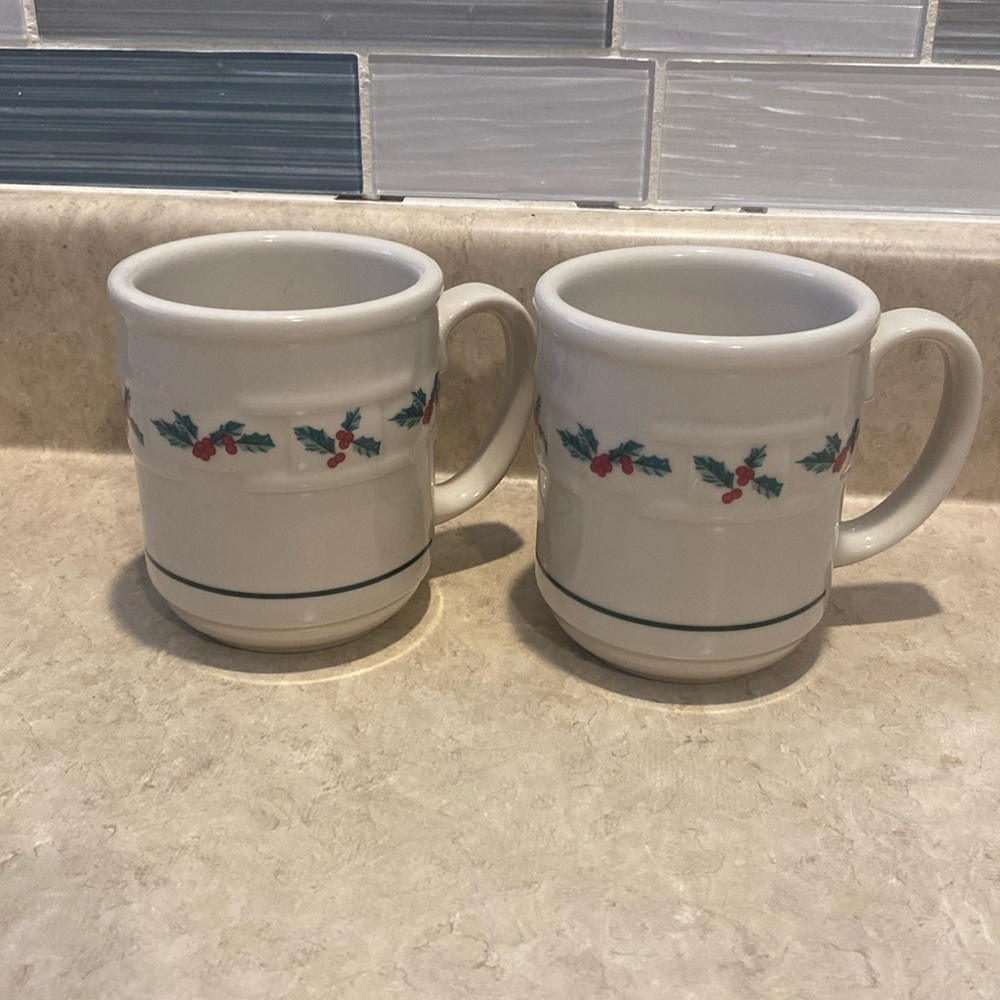 Set of 2 Longaberger Pottery holiday holly berry Christmas mugs made in USA